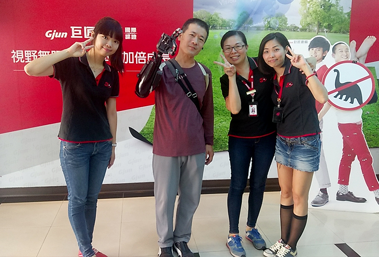 與巨匠台南認證人員開心合照