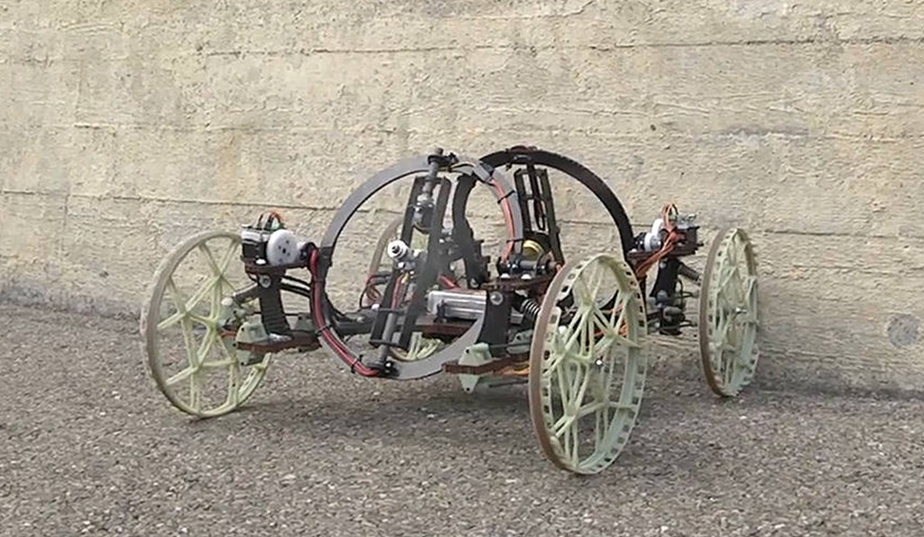 3D列印可爬牆的機器車