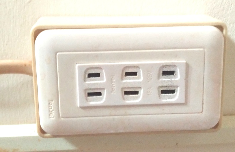 裝上接線盒的電源插座
