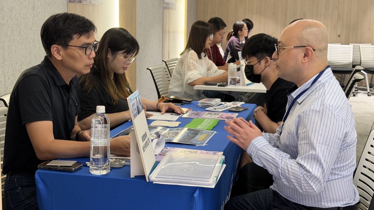 巨匠學員自信表達個人技能，獲得面試官青睞